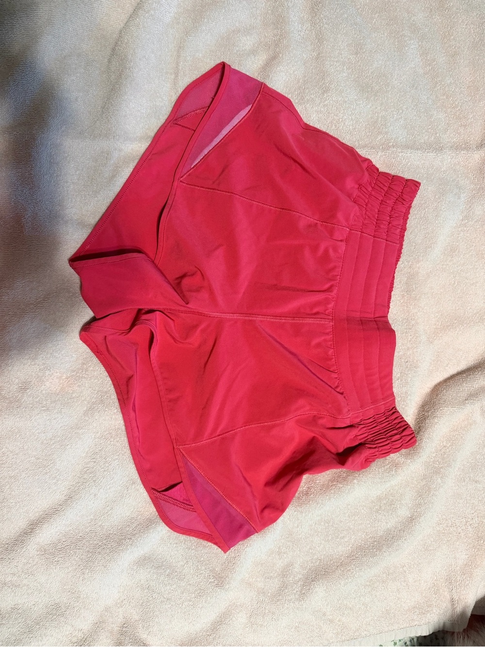 lululemon Hotty Hot High-Rise Lined Short 2.5"